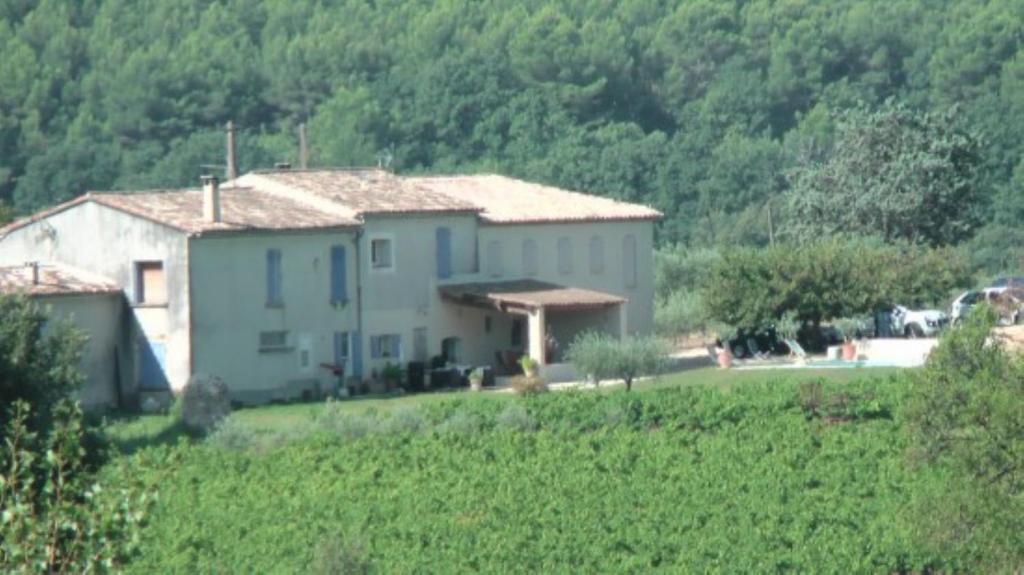 Maison D'Hotes Bastide St Victor A 2,5 Kilometres De Lourmarin Puyvert Rum bild