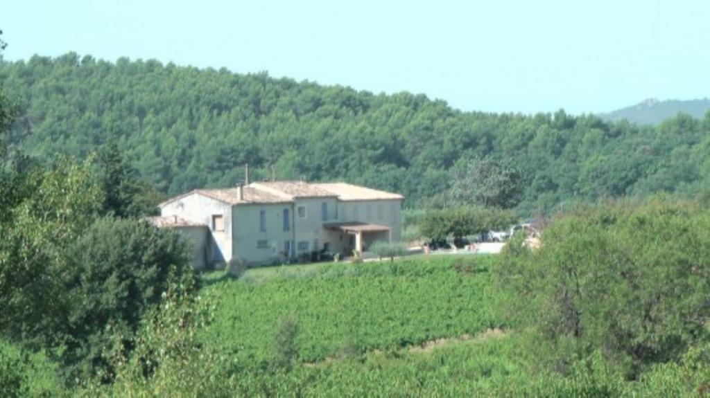 Maison D'Hotes Bastide St Victor A 2,5 Kilometres De Lourmarin Puyvert Rum bild